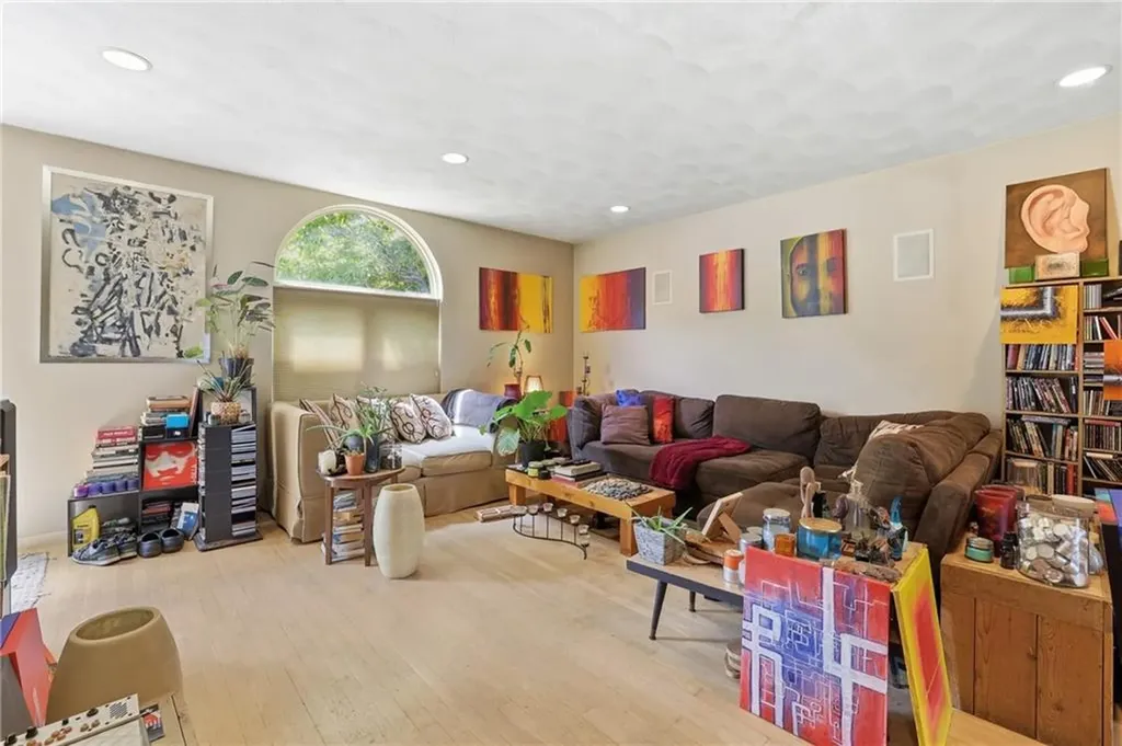 45 Lonsdale Street West Warwick RI 02893