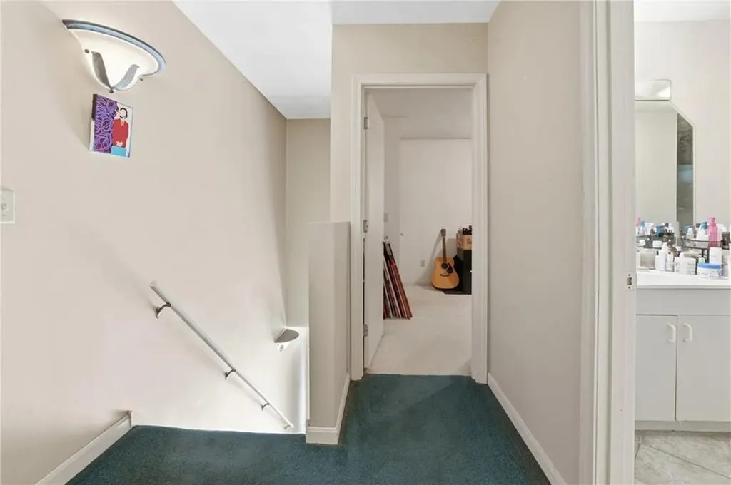 45 Lonsdale Street West Warwick RI 02893