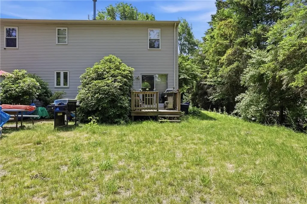 45 Lonsdale Street West Warwick RI 02893