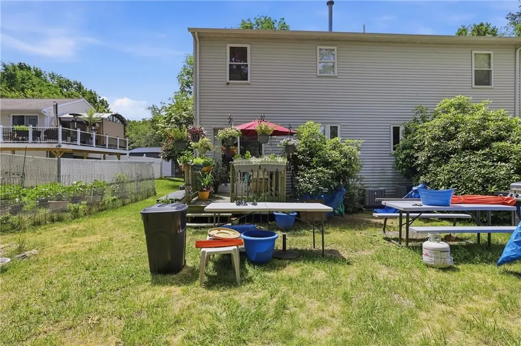 45 Lonsdale Street West Warwick RI 02893
