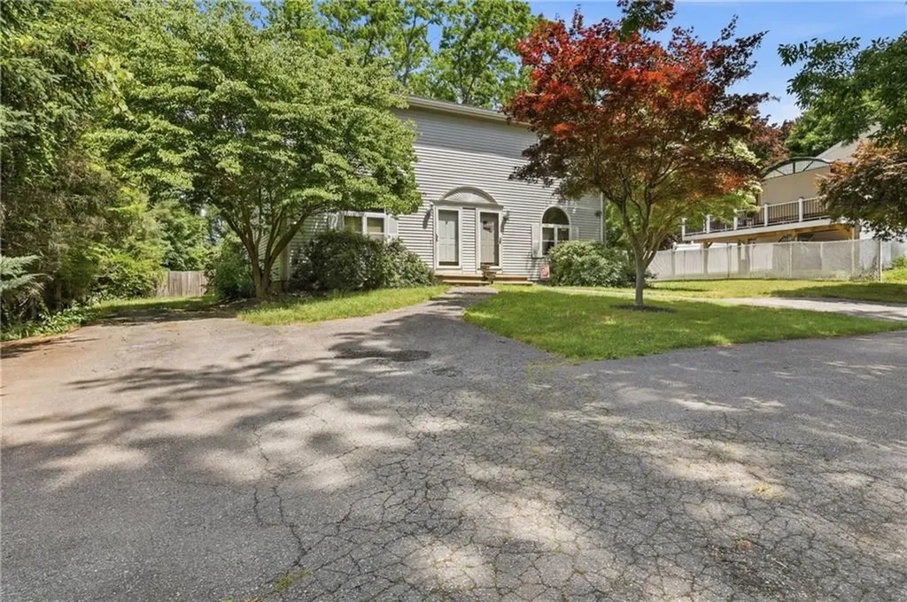 45 Lonsdale Street West Warwick RI 02893