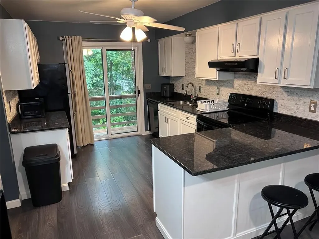 206 Arthurs Way Burrillville RI 02859