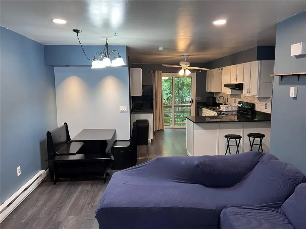 206 Arthurs Way Burrillville RI 02859