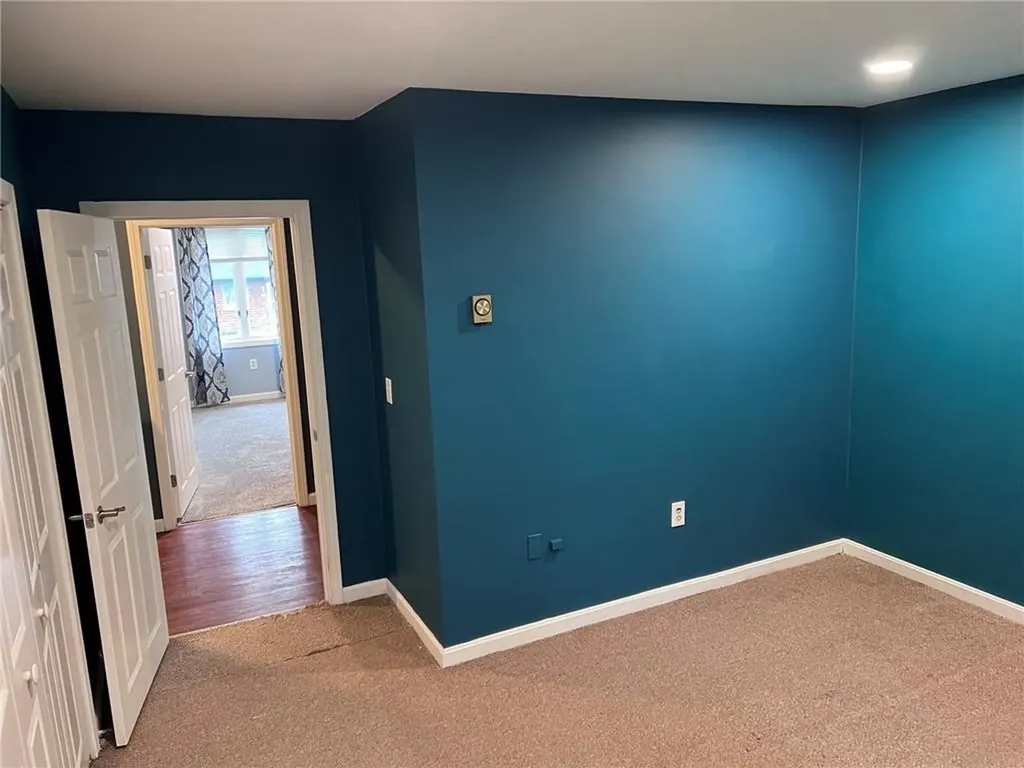 206 Arthurs Way Burrillville RI 02859