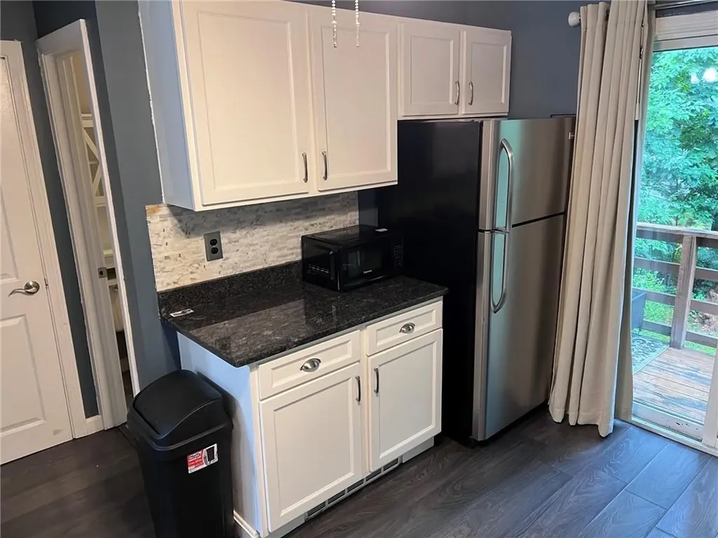 206 Arthurs Way Burrillville RI 02859