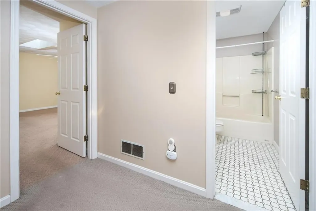 161 West Shore Road Warwick RI 02889