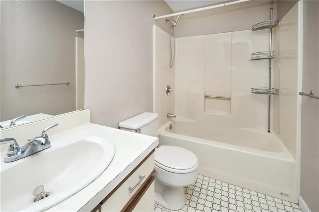 161 West Shore Road Warwick RI 02889
