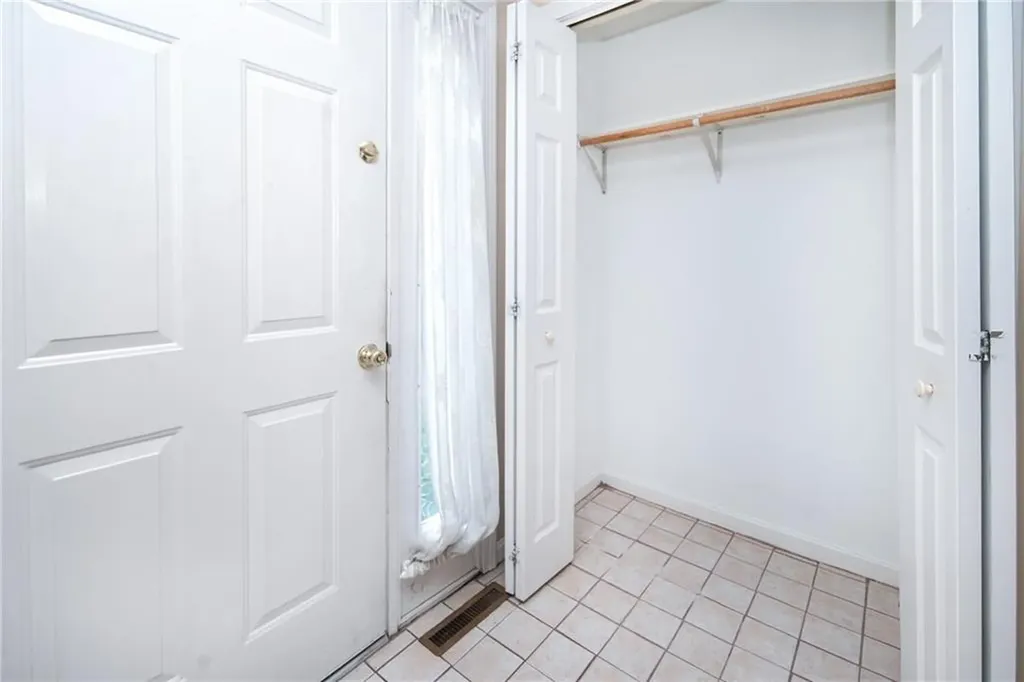 161 West Shore Road Warwick RI 02889