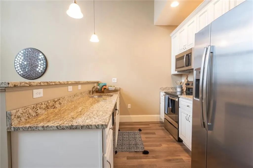 413 Central Avenue Pawtucket RI 02861