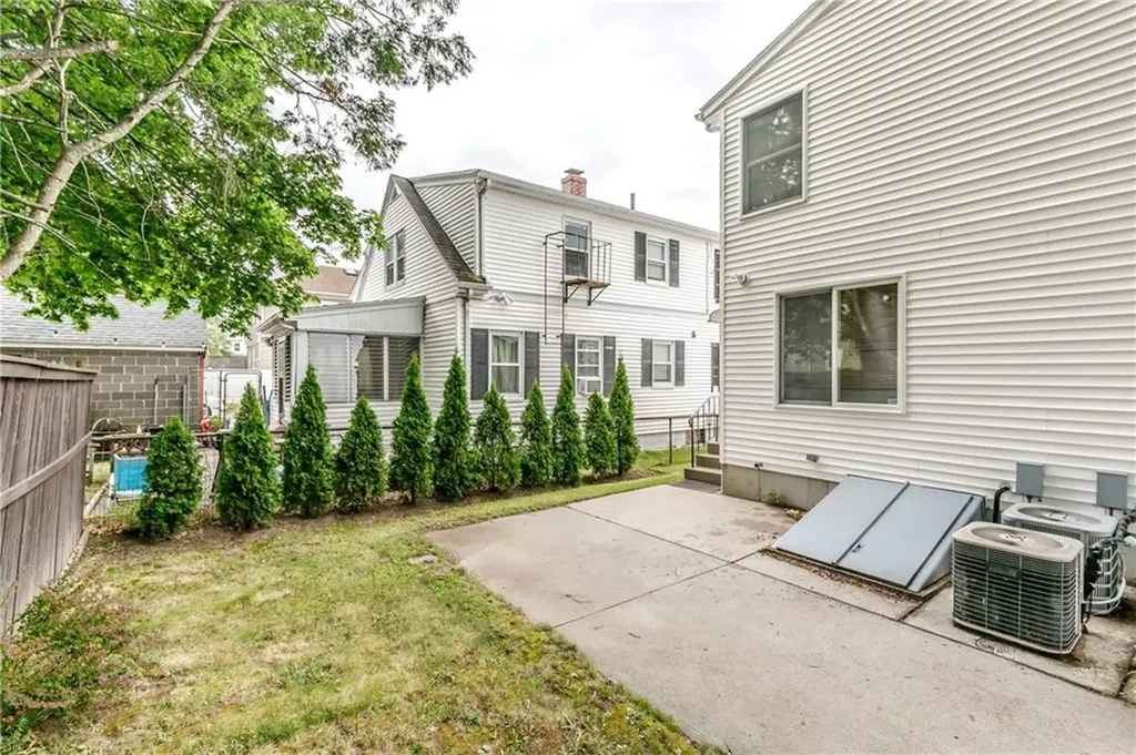 53 Hazael Street Providence RI 02908