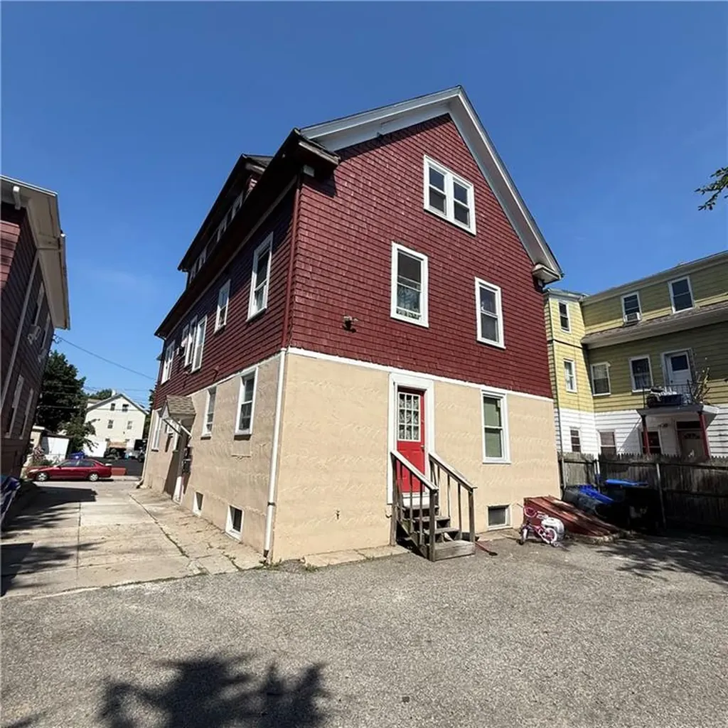 31 Home Avenue Providence RI 02908