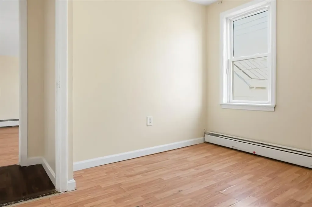 22 Gladstone Street Providence RI 02905