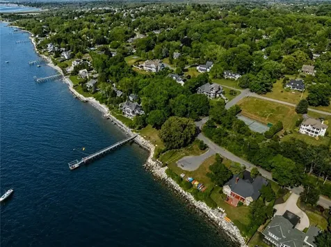 19 Ledge Road Bristol RI 02809
