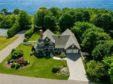 19 Ledge Road Bristol RI 02809