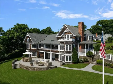 19 Ledge Road Bristol RI 02809