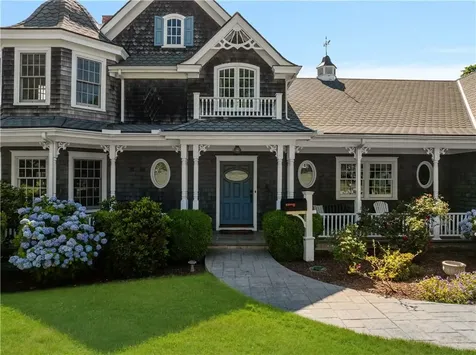 19 Ledge Road Bristol RI 02809