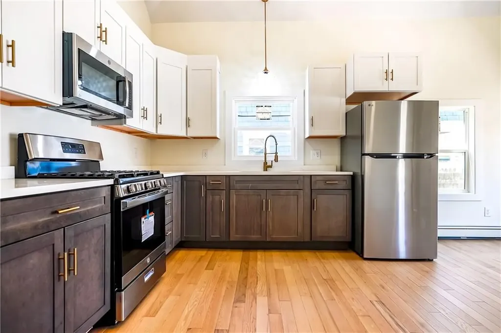 112 Hendrick Street Providence RI 02908