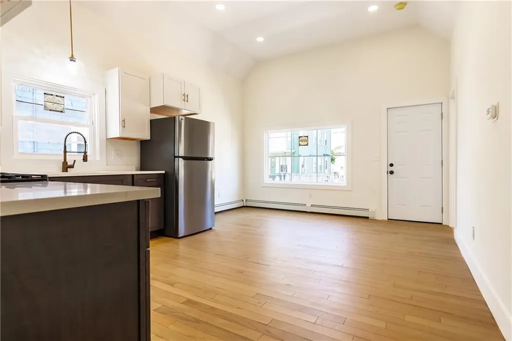 112 Hendrick Street Providence RI 02908
