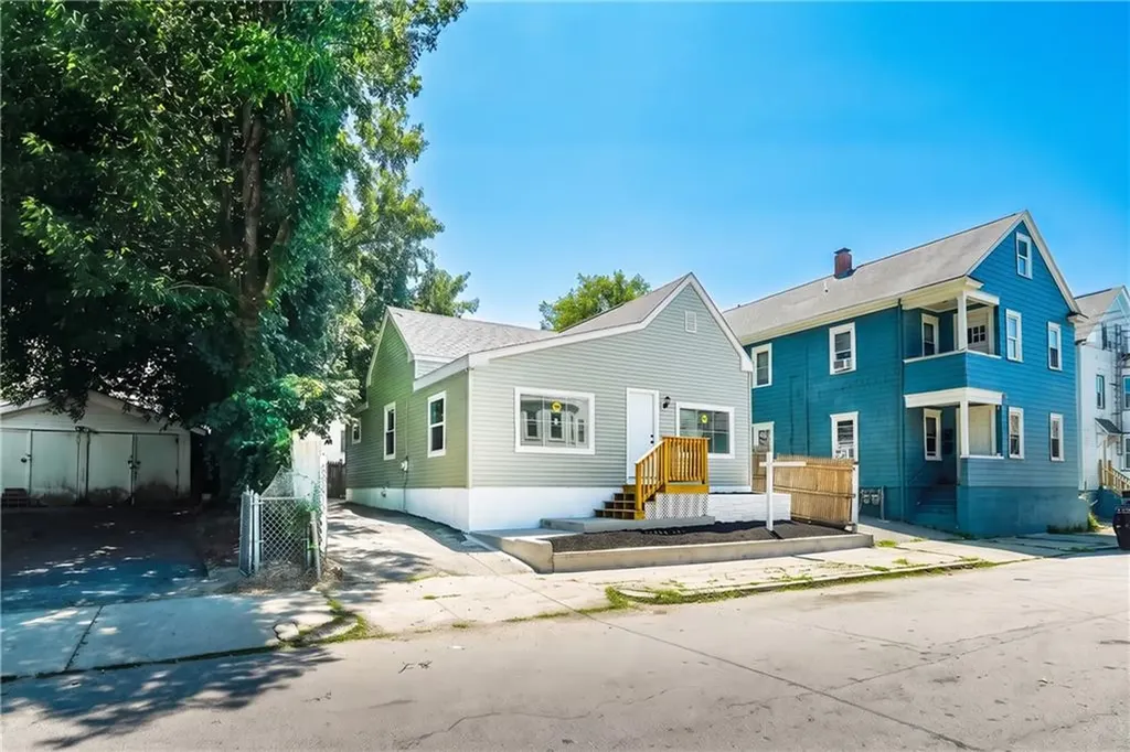 112 Hendrick Street Providence RI 02908