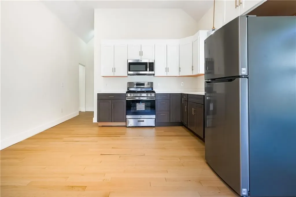 112 Hendrick Street Providence RI 02908