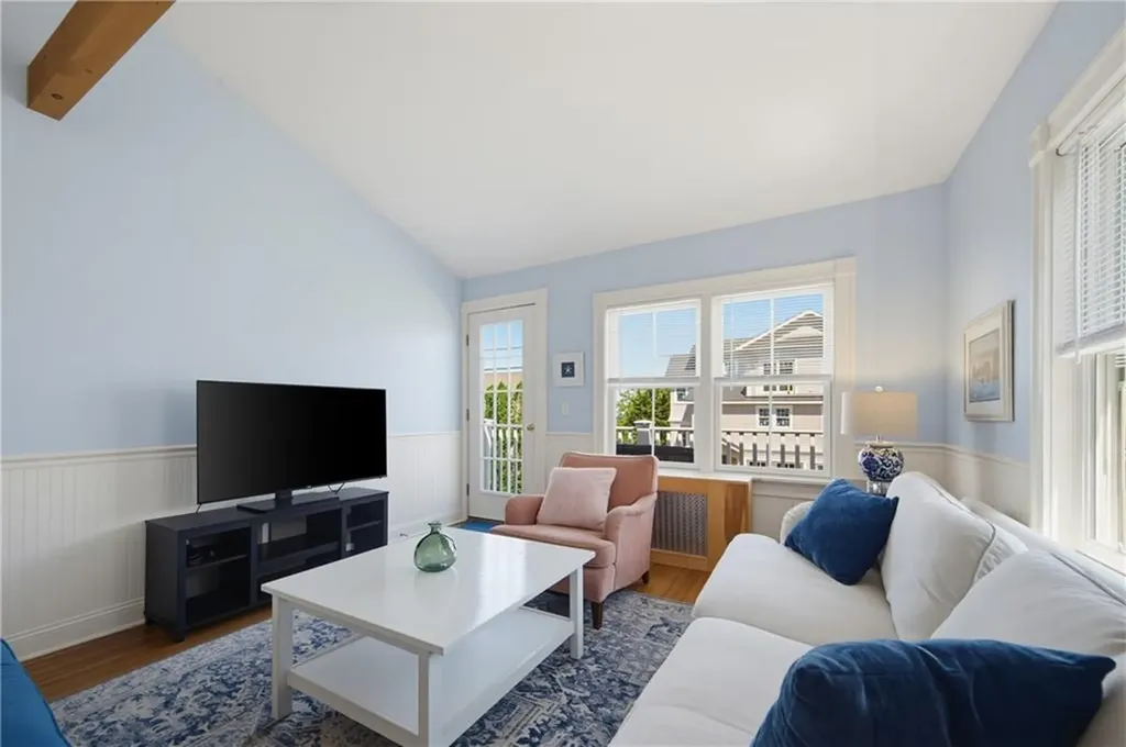 17 Rose Court Narragansett RI 02882