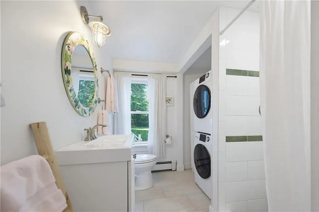 17 Rose Court Narragansett RI 02882