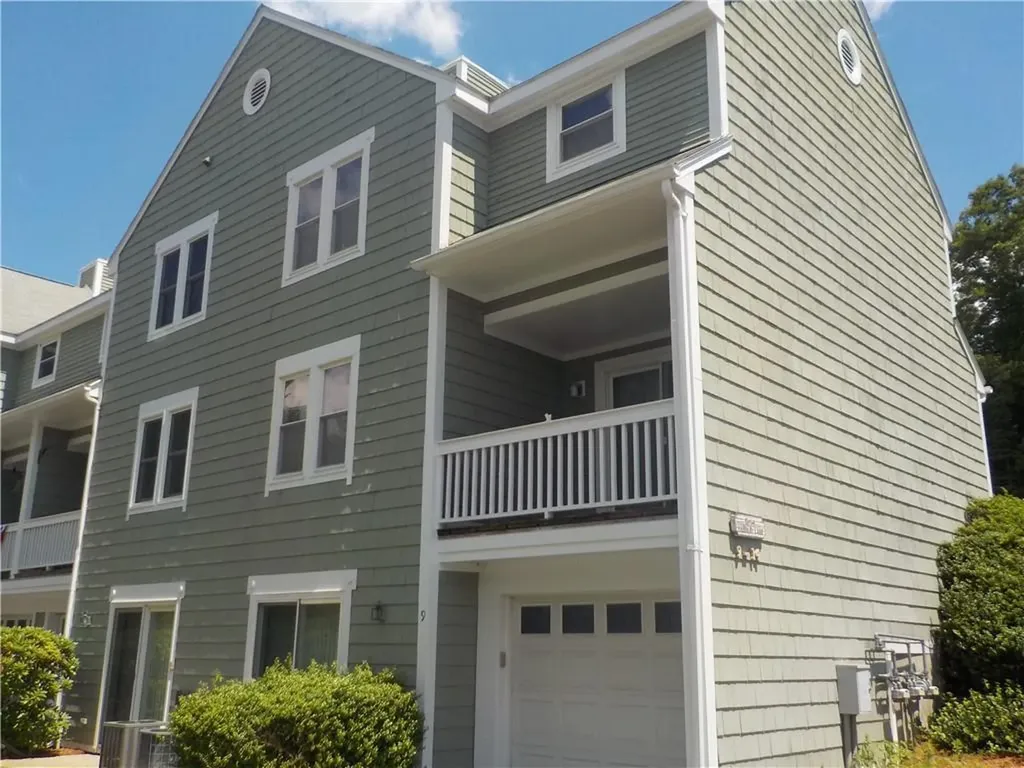 9 Fairway Lane Blackstone MA 01504