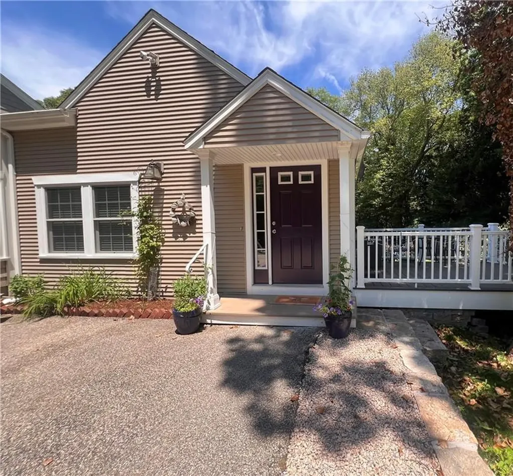 151 Dockray Street South Kingstown RI 02879