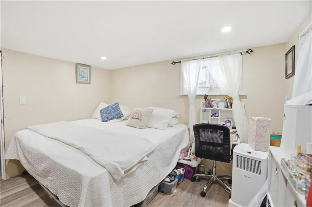 23 Sheffield Avenue North Providence RI 02911