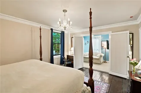 352 Spring Street Newport RI 02840