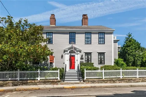352 Spring Street Newport RI 02840