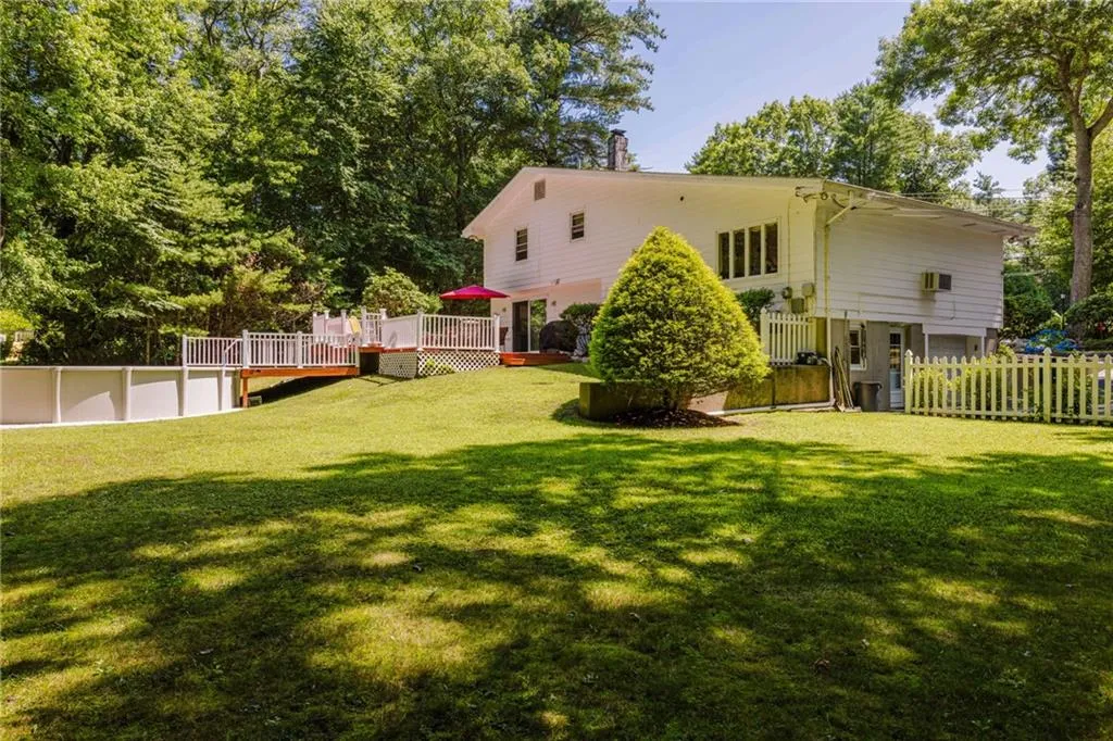 22 Oakview Terrace Glocester RI 02857