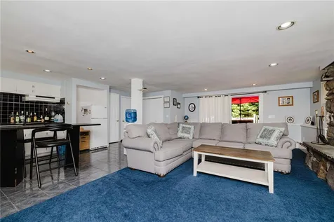 22 Oakview Terrace Glocester RI 02857