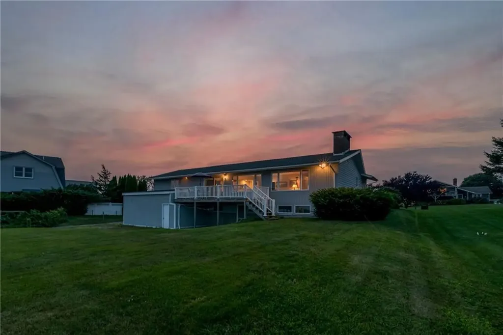 30 Dory Court South Kingstown RI 02879