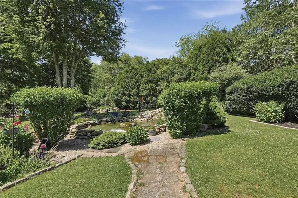 27 Crandall Road Little Compton RI 02837