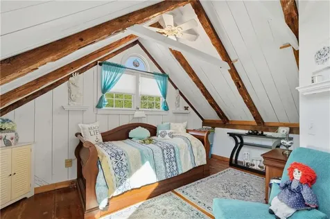 27 Crandall Road Little Compton RI 02837