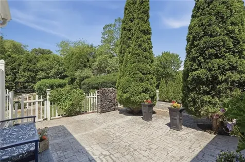 27 Crandall Road Little Compton RI 02837