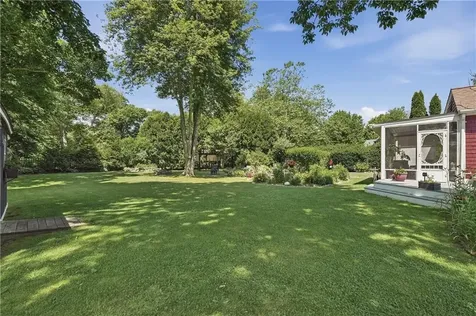 27 Crandall Road Little Compton RI 02837