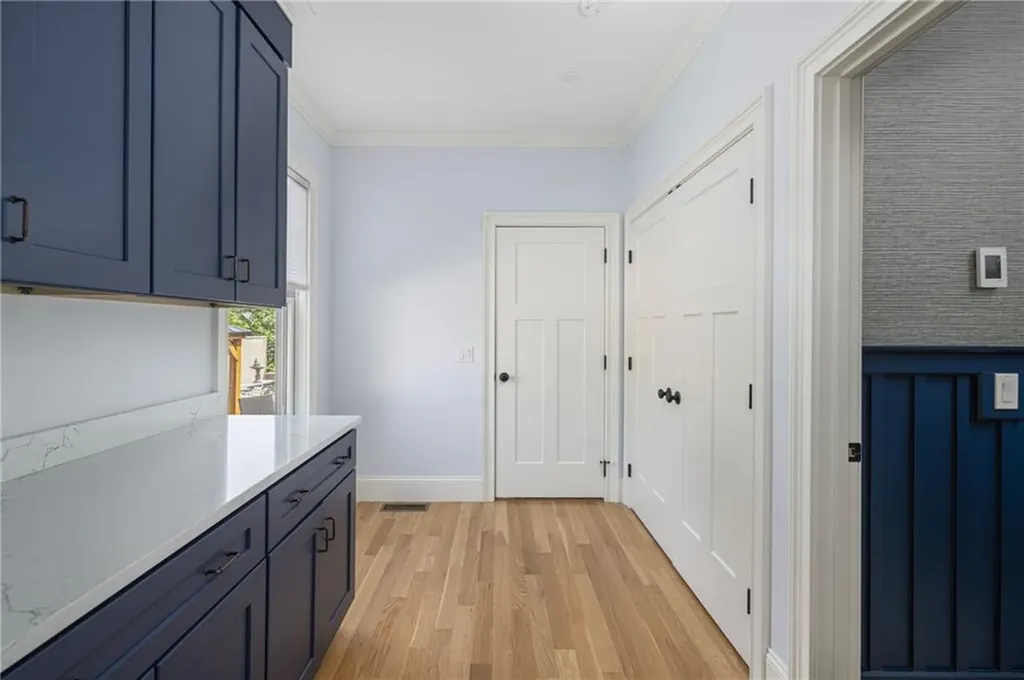 3 Oak Street Middletown RI 02842