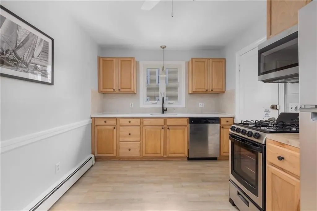 121 Bay View Avenue Bristol RI 02809