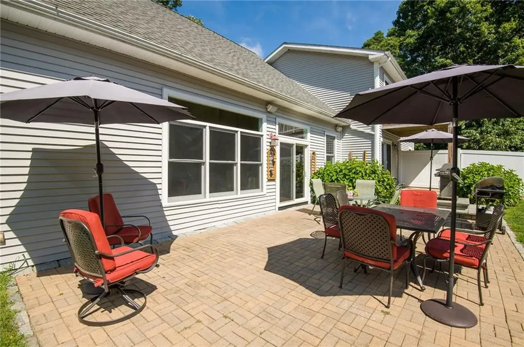 43 Inez Street Narragansett RI 02882