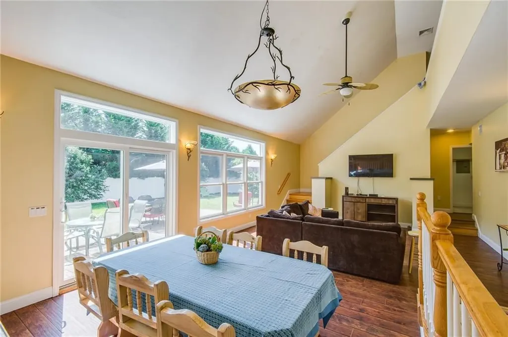 43 Inez Street Narragansett RI 02882
