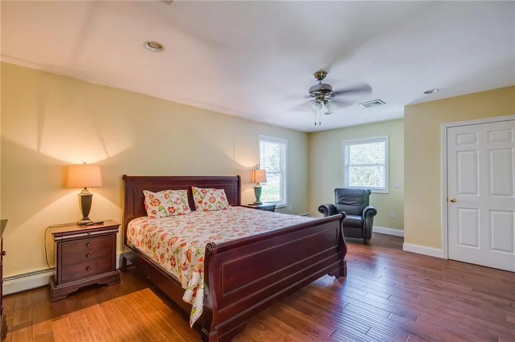 43 Inez Street Narragansett RI 02882