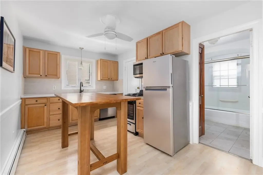121 Bay View Avenue Bristol RI 02809