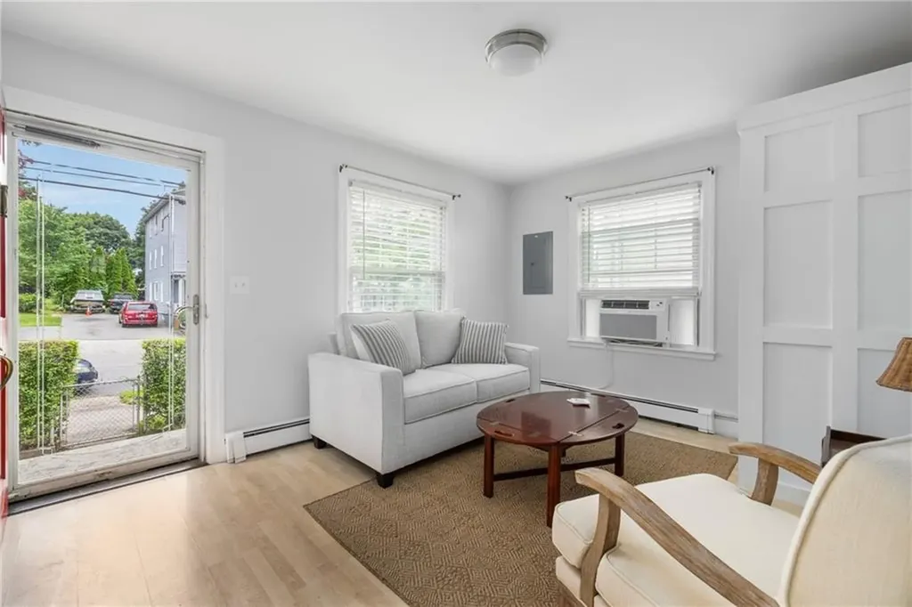 121 Bay View Avenue Bristol RI 02809
