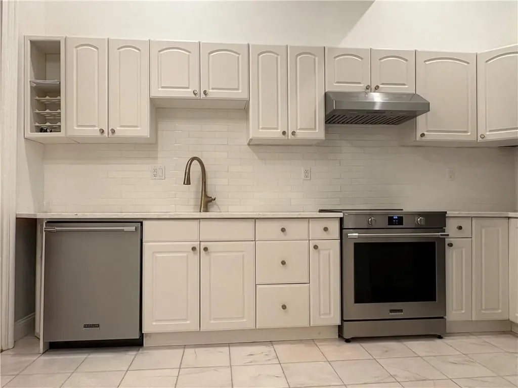 20 Greenough Place Newport RI 02840