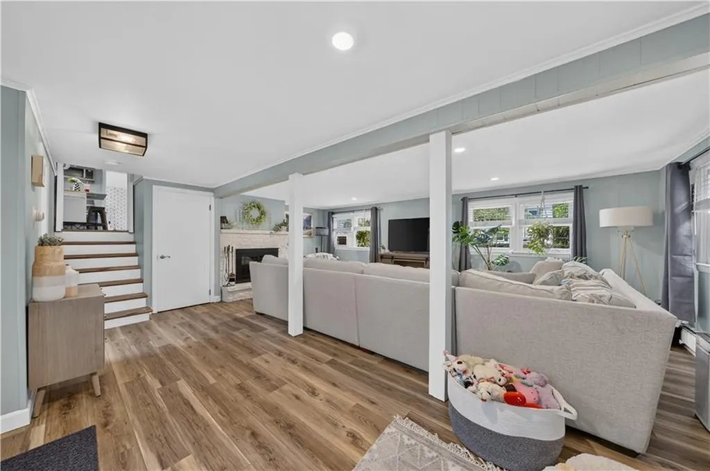 7 Englewood Road Coventry RI 02816