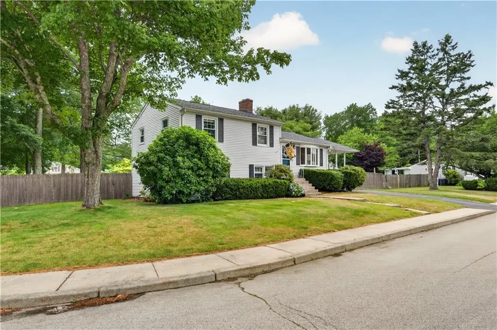 7 Englewood Road Coventry RI 02816