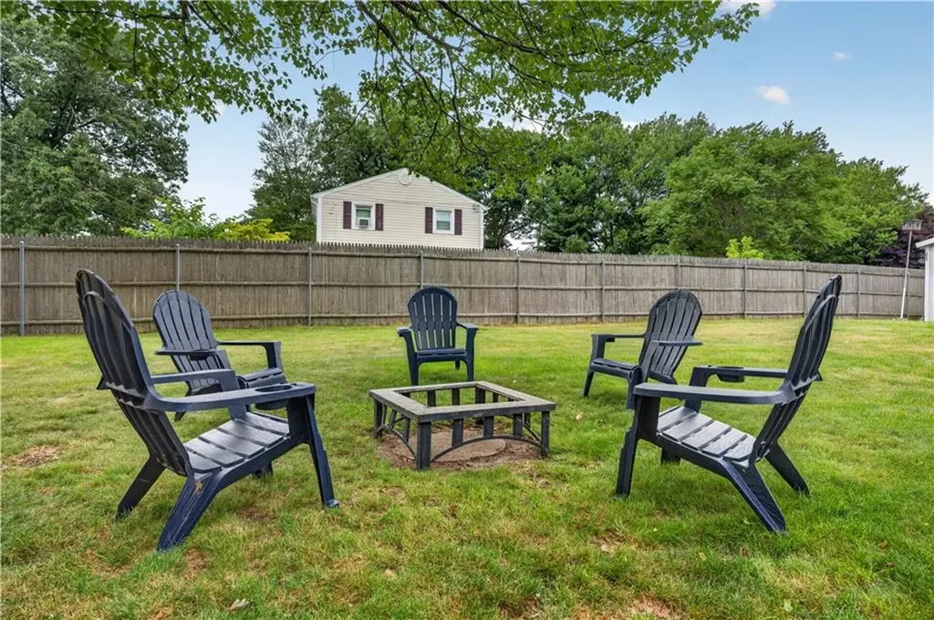 7 Englewood Road Coventry RI 02816