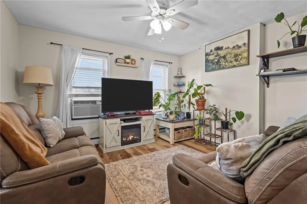 851 Manton Avenue Providence RI 02909
